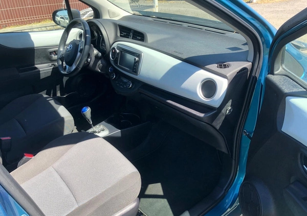 Toyota Yaris cena 23900 przebieg: 142000, rok produkcji 2013 z Margonin małe 67